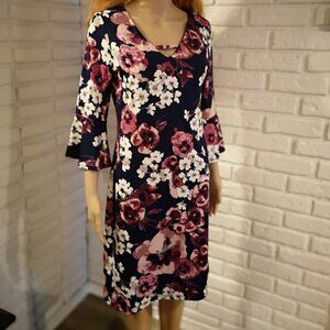 Cleo 3/4 Bell Sleeves Flowered Size XS Ladies Dress